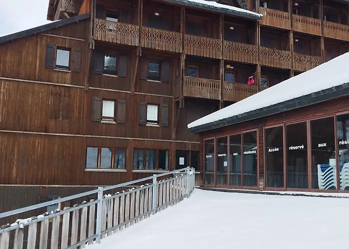 Pleine Nature Pied Pistes Piscine Chauffee