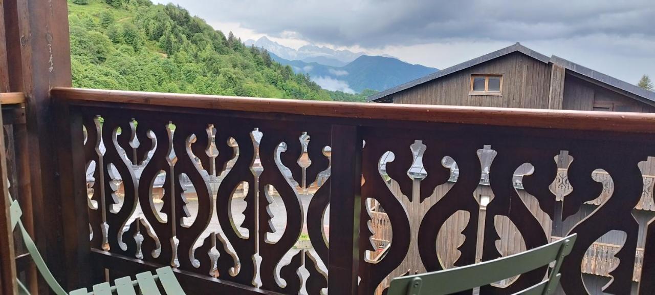 Pleine Nature Pied Pistes Piscine Chauffee *